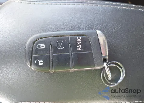 2017 Jeep Renegade Limited 4X4 from USA, damaged, VIN ZACCJBDB1HPE44480